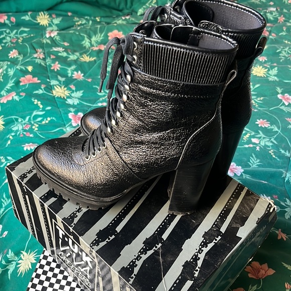 vince Camuto Heel boots - Picture 3 of 7